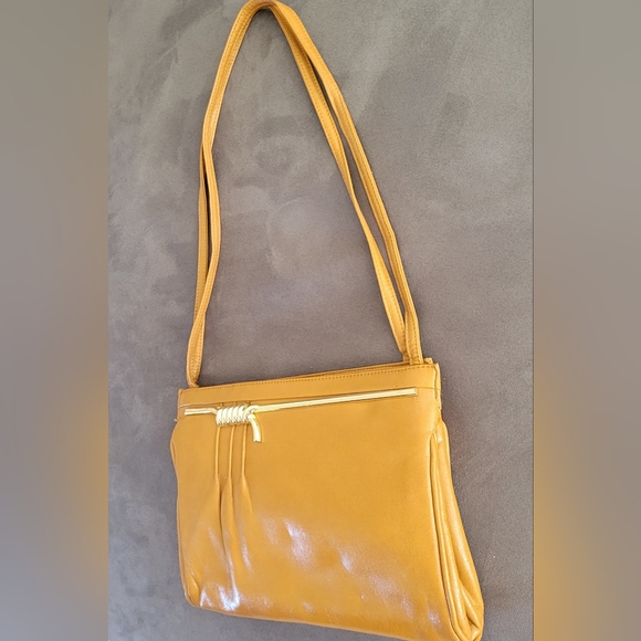 Women's Tan Shoulder Bag 8x11" - Picture 2 of 7